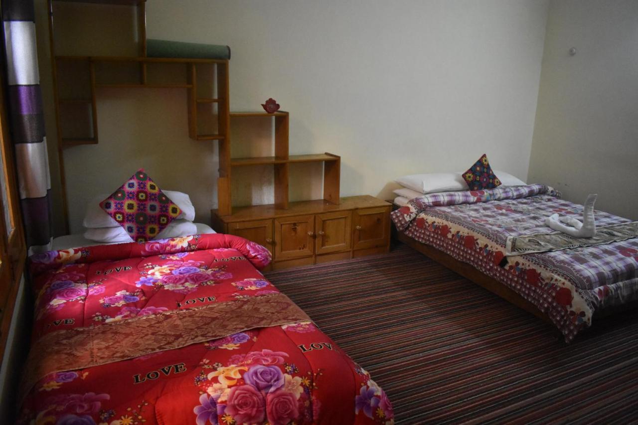 Cozy Lodge Gilgit Ngoại thất bức ảnh