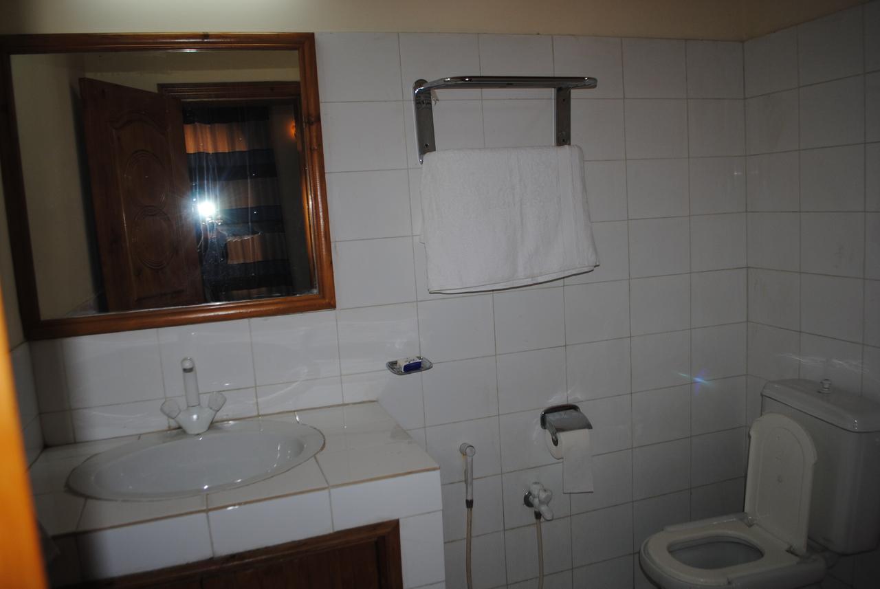 Cozy Lodge Gilgit Ngoại thất bức ảnh