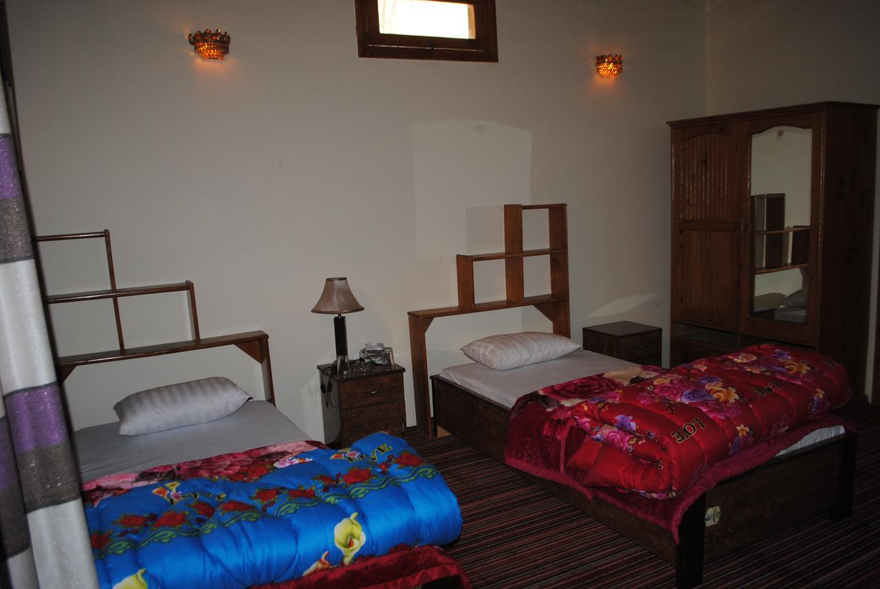 Cozy Lodge Gilgit Ngoại thất bức ảnh